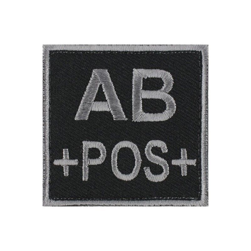 grade / écusson brodé groupe sanguin AB+POS+ gris sur noir