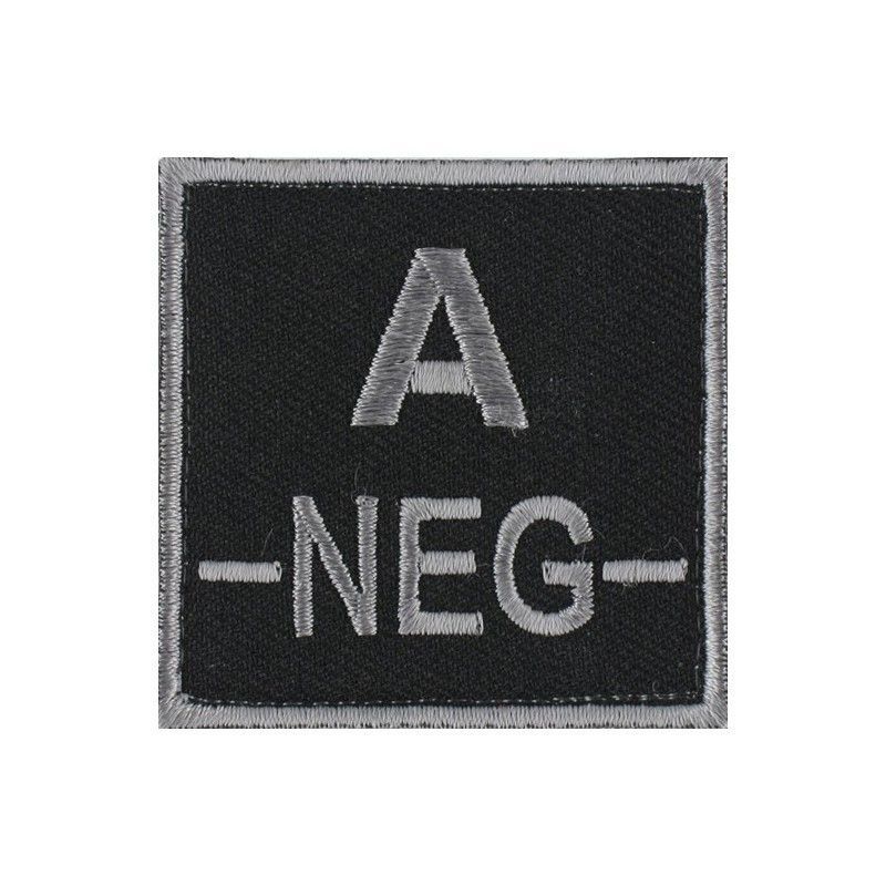 grade / écusson brodé groupe sanguin A-NEG- gris sur noir