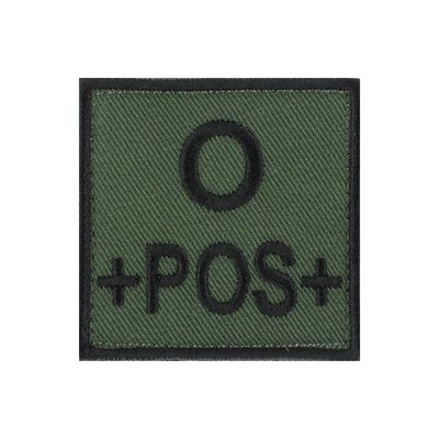 grade / écusson brodé groupe sanguin O+POS+ noir sur vert armée