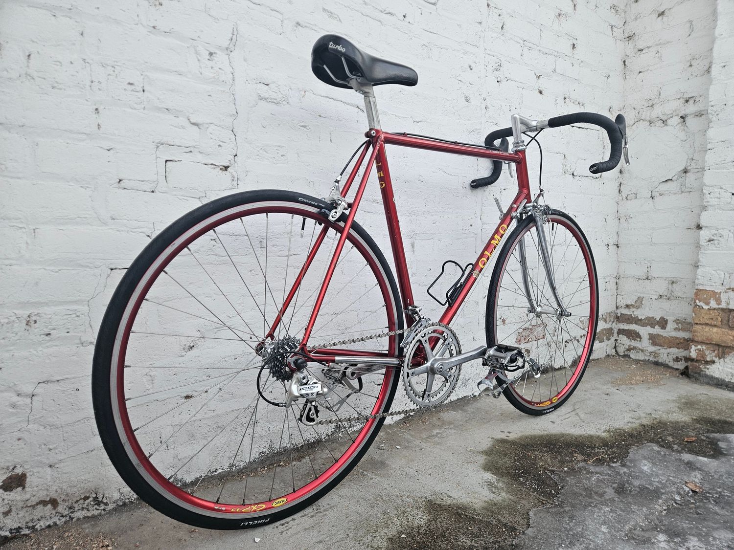 10400 Olmo Competition (L, Italo Disco Red)