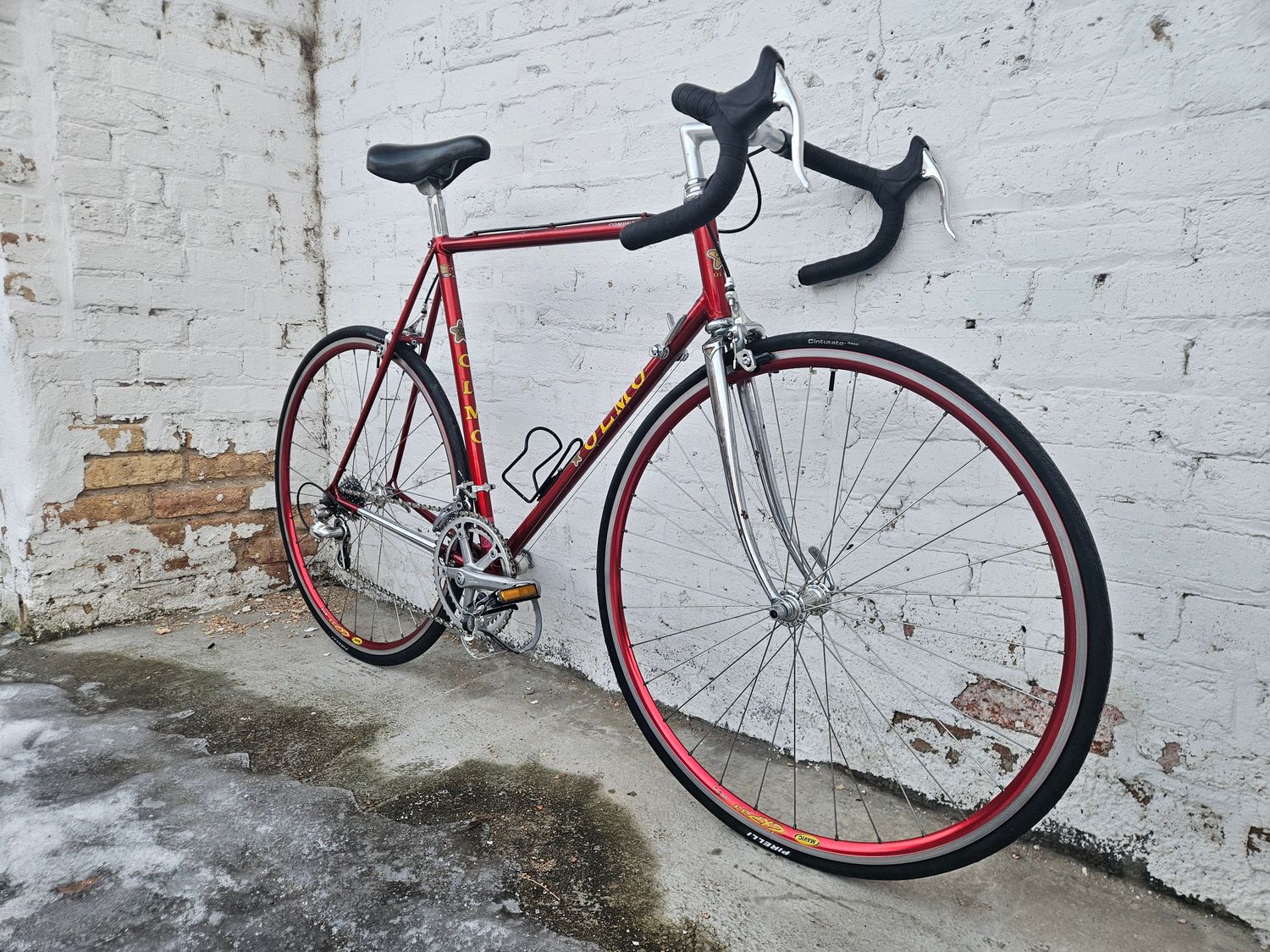 10400 Olmo Competition (L, Italo Disco Red)