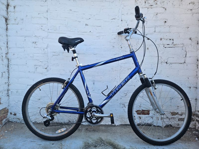 10358 Trek 200 Navigator (XL, Blue/Silver)