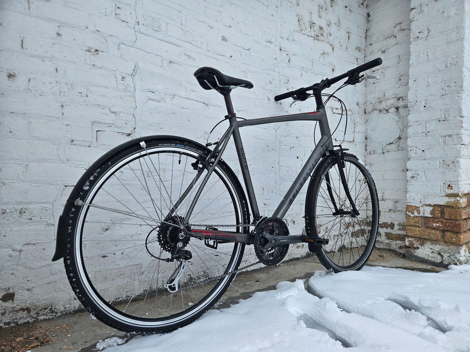 10440 Specialized Sirrus Elite "Snowpiercer" (XL, Tungsten)