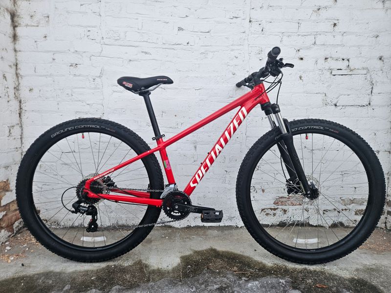 10487 Specialized Rockhopper (S, Candy Apple Red)