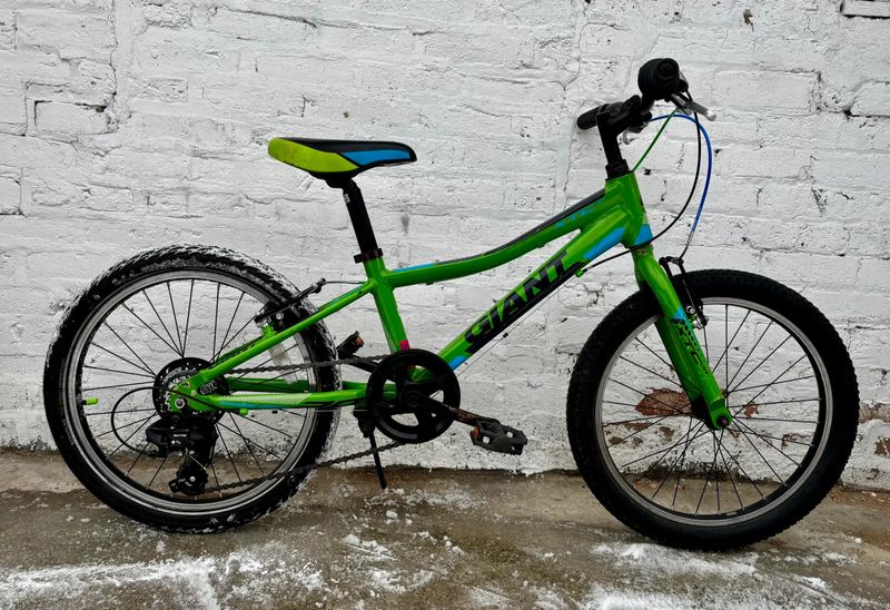 10530 Giant XTC (Kids 24", Green)