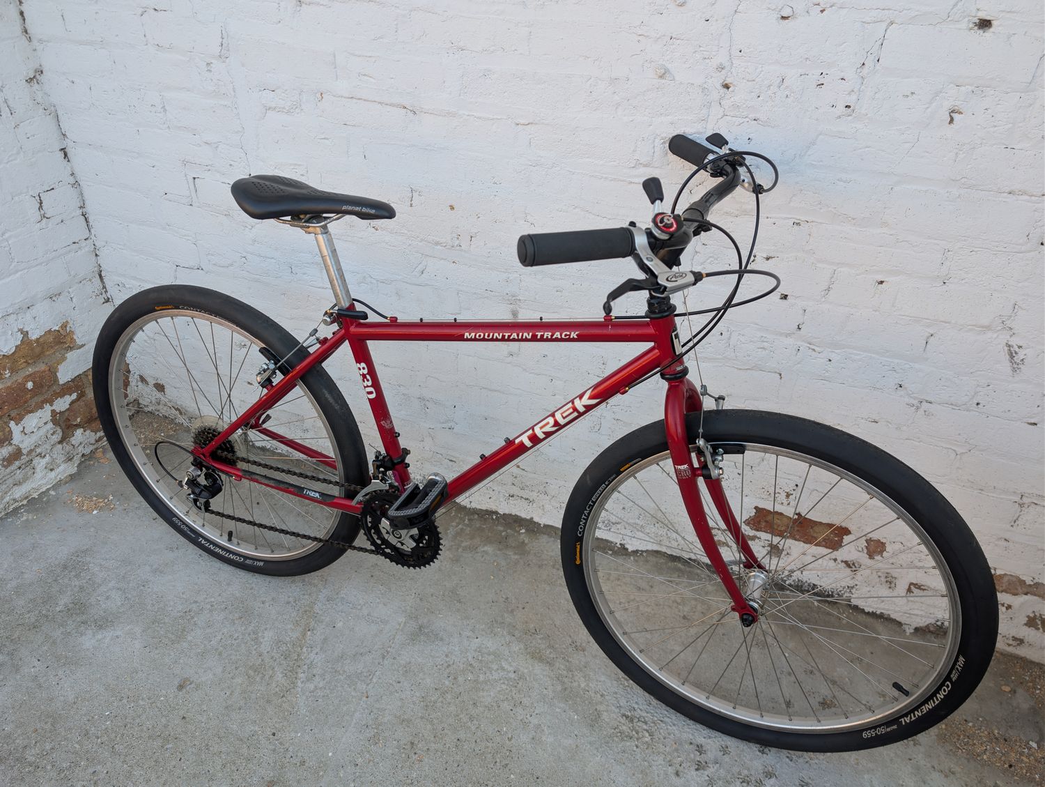 10518 Trek 830 Mountain Track (XS/S, Wax Lips Red)