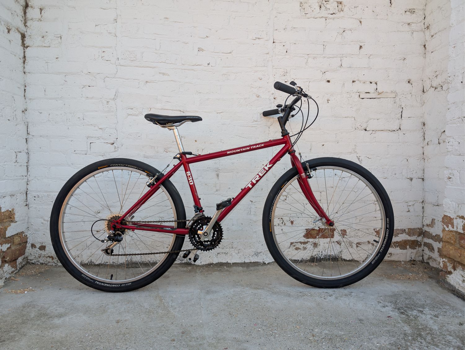 10518 Trek 830 Mountain Track (XS/S, Wax Lips Red)