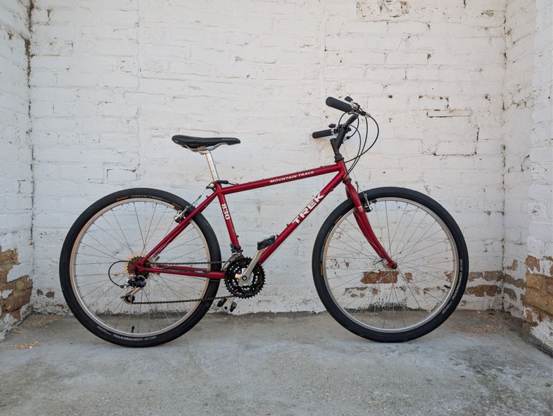 10518 Trek 830 Mountain Track (XS/S, Wax Lips Red)