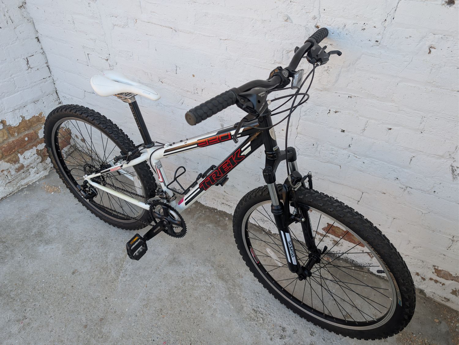 10573 Trek B20 ( XS, White )