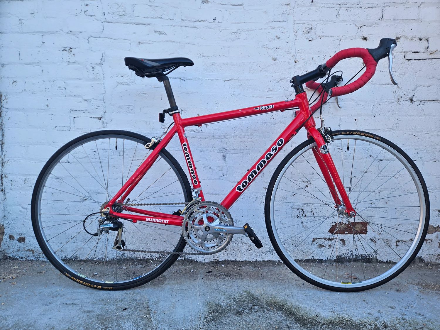 10357 Tommaso Capri (S/M, Fire Engine Red)