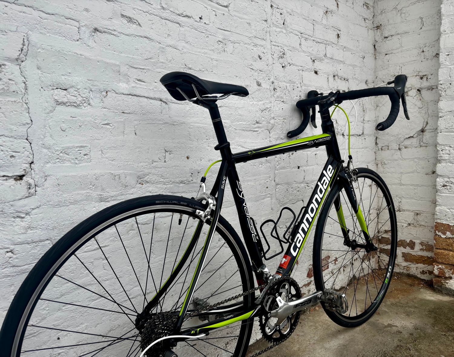 10543 Cannondale Synapse (M, Black 'n' Slime)