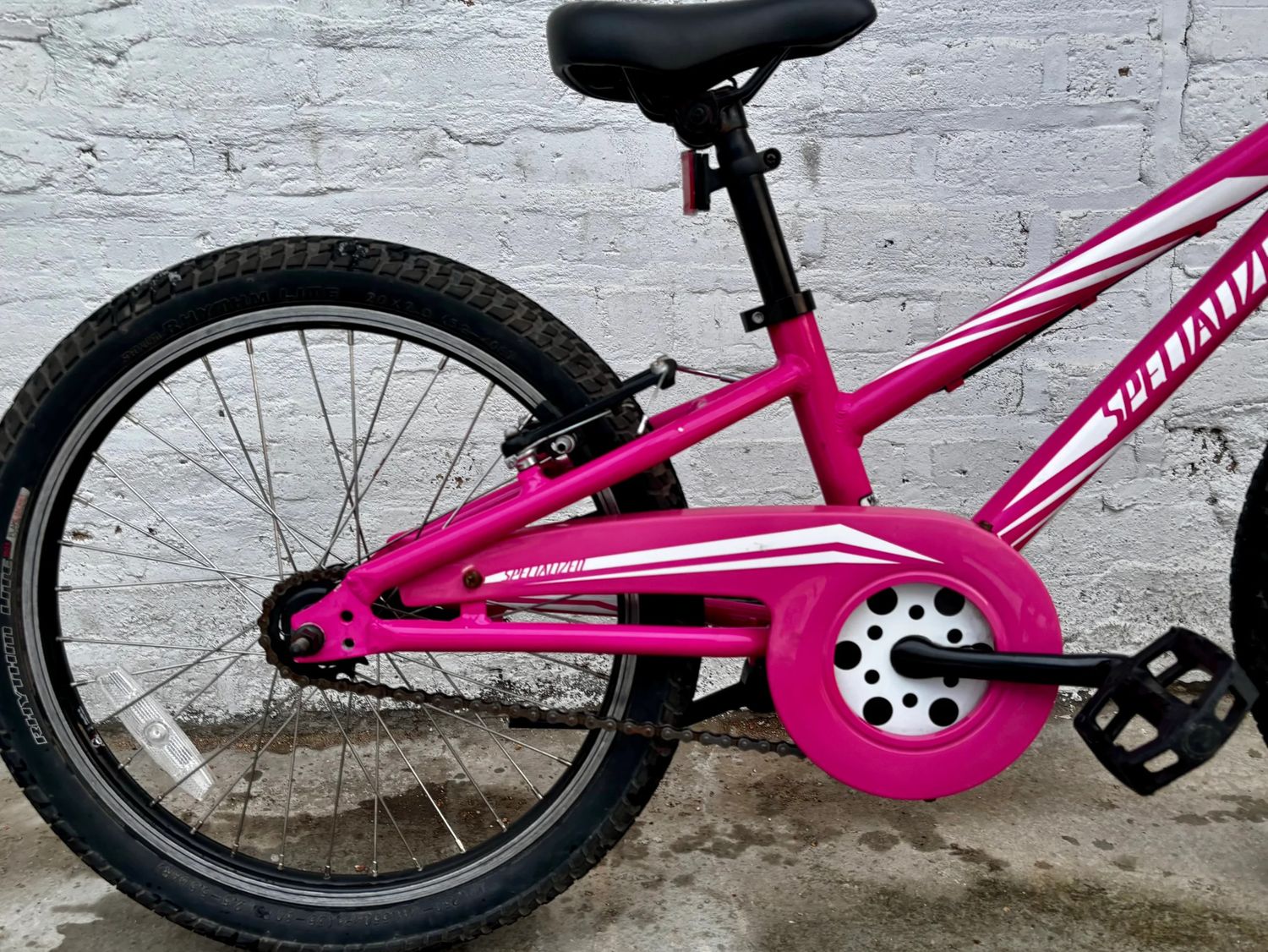 10544 Specialized Hotrock 20" Kids (Magic Magenta)