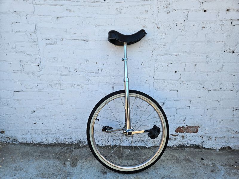 10164 Unicycle 24" M/L Chrome