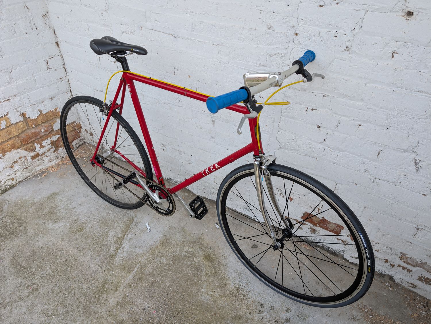 (10627) Trek Road (L, Red)
