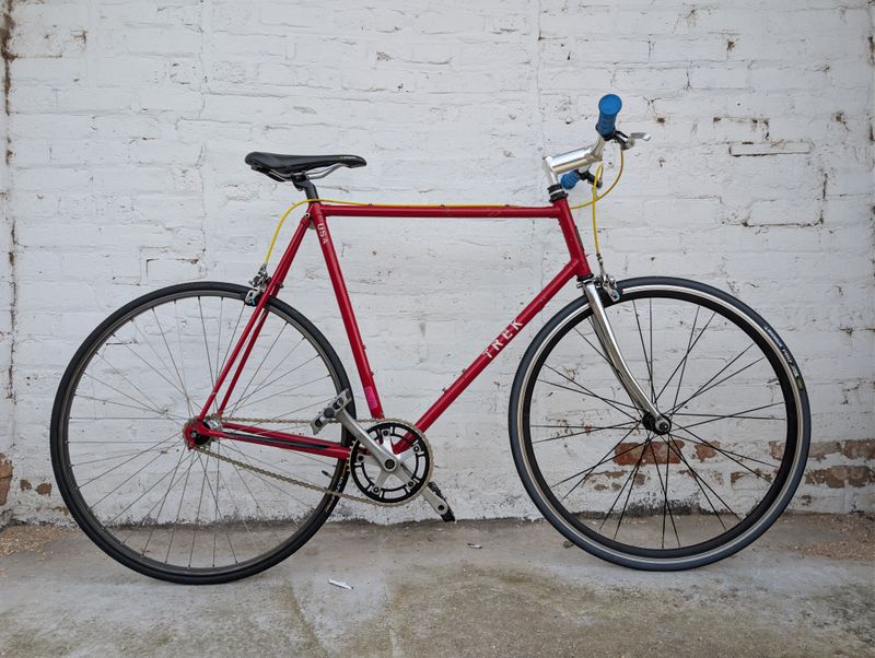 (10627) Trek Road (L, Red)
