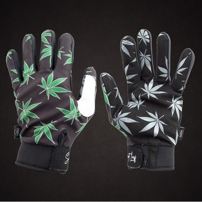 Alienation Sweet Leaf Glove