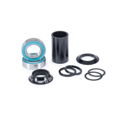 We The People Compact MID BB, COLOUR: Black, SIZE: 22mm