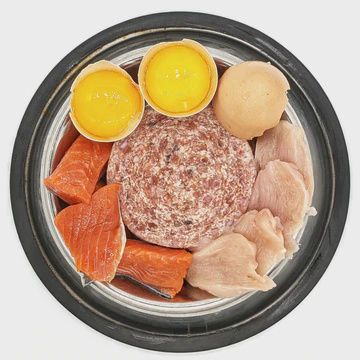 SimplyRaw - Chicken Salmon Egg - 20lbs