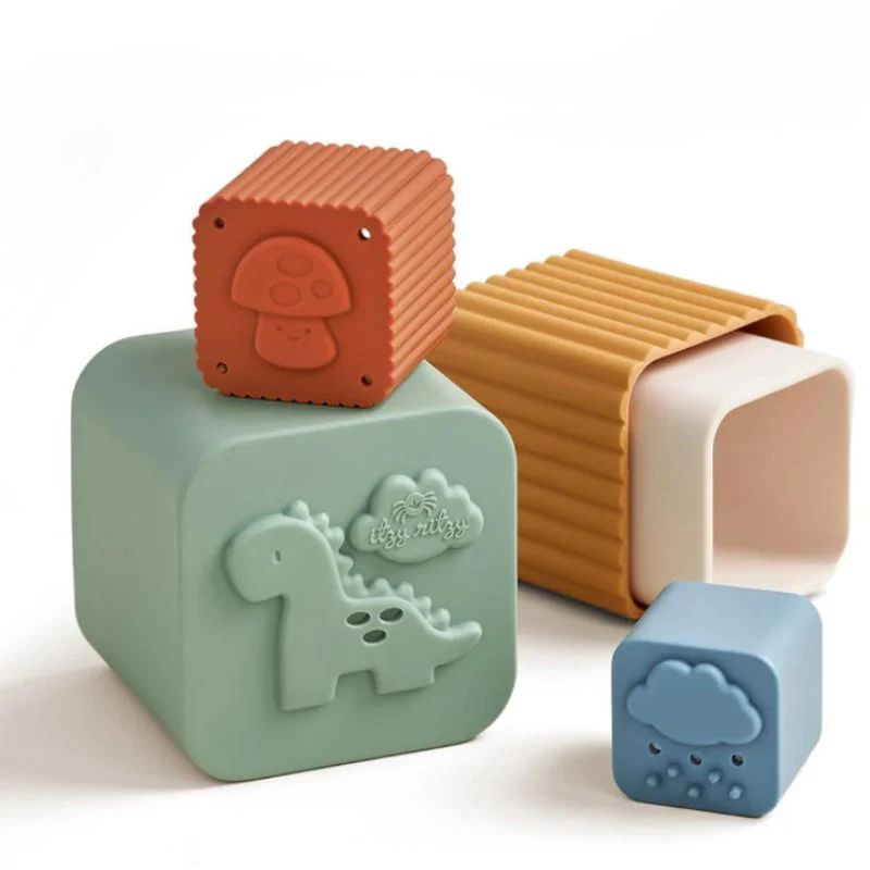 Itzy Ritzy Bath Nesting Cups