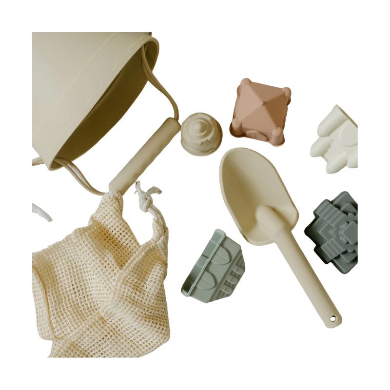 Peaks &amp; Valleys Sand Beach Set with Castle Toys