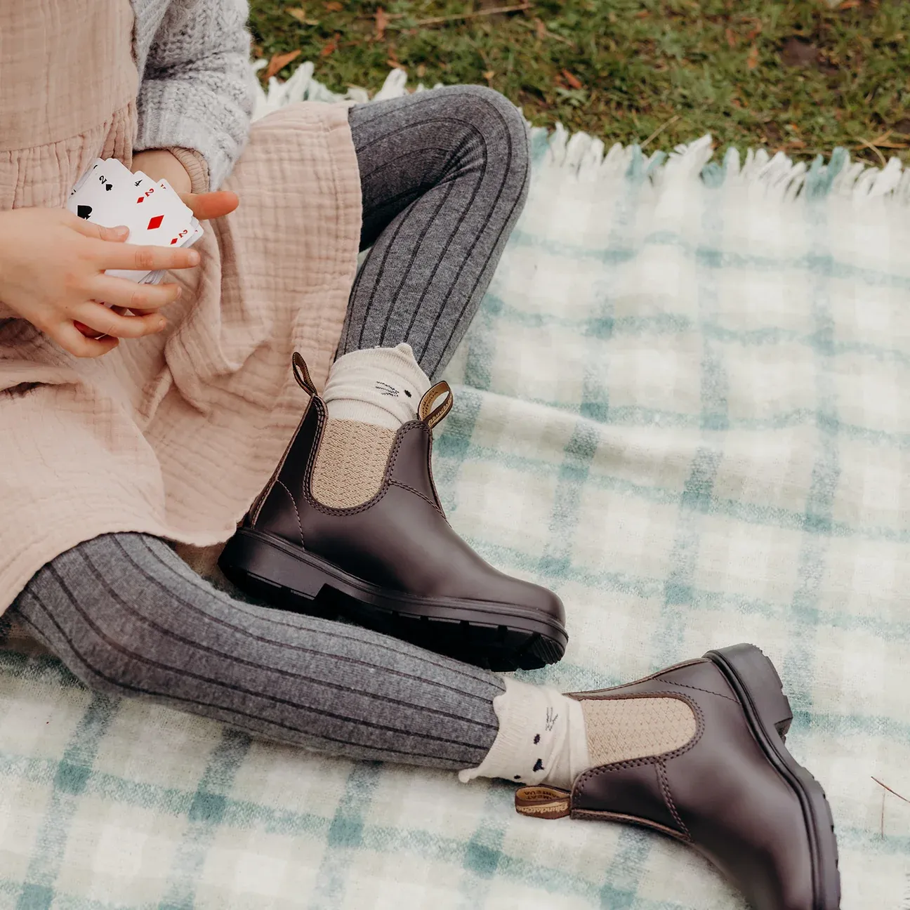 Blundstone Brown w/ Sand Elastic