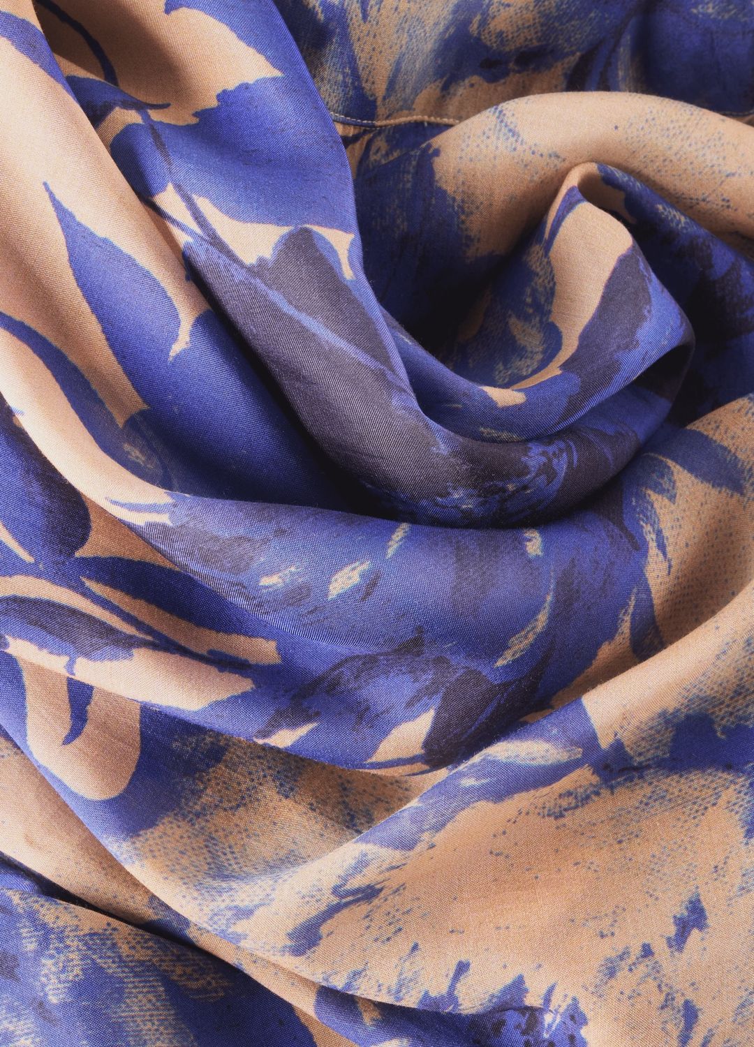 Kimono China  –  Blue Blooms