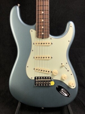 NEW Fender Vintera &#39;60s Stratocaster