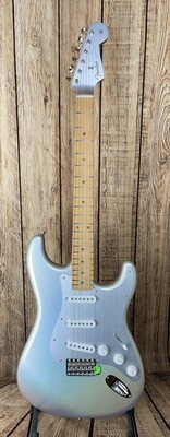 Fender H.E.R. Stratocaster