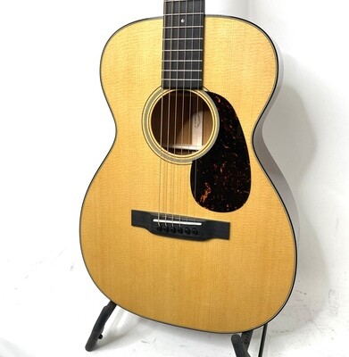 New Martin 0-18