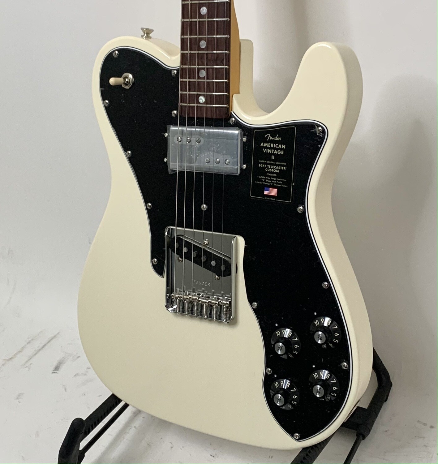 New Fender American Vintage II 77 Telecaster
