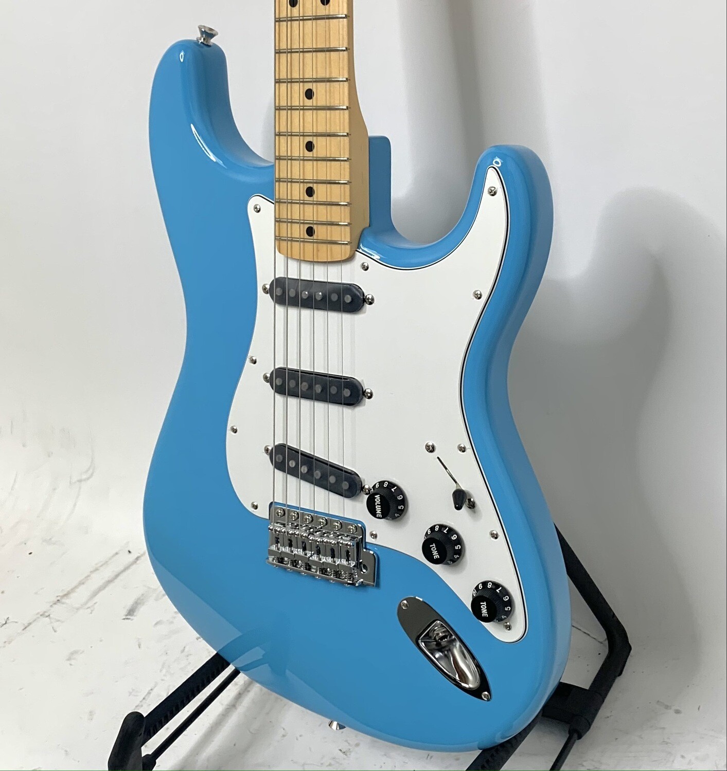 New Fender MIJ Limited International Color Stratocaster