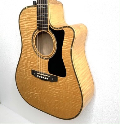 1990&#39;s Guild D-130E