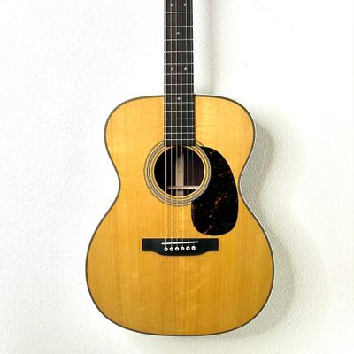 New Martin 000-28
