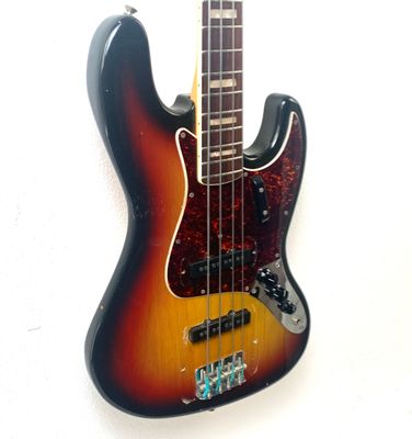 ジャンクFender Jazz Bass ジャンク vintage Fender jazz bass 1968年製（ジャンクFENDER