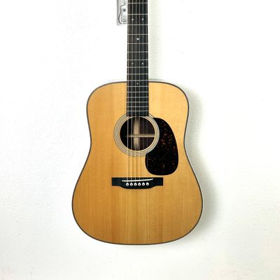 New Martin D-28 Authentic 1937 VTS