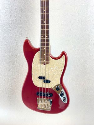 2021 Fender American Performer Mustang Bass