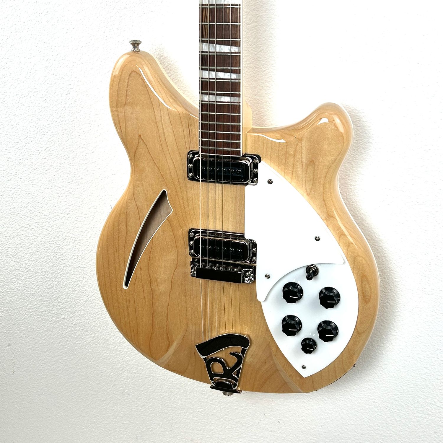 2022 Rickenbacker 360 Mapleglo
