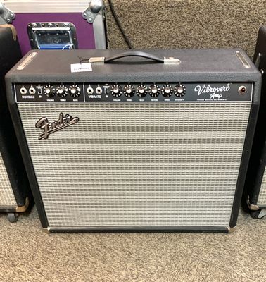 Fender &#39;64 Vibroverb Custom