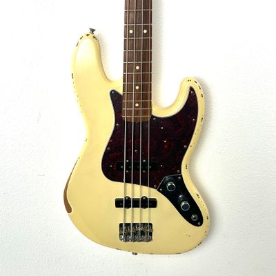 2020 Fender 60th Anniversary Road Worn Jazz Bass