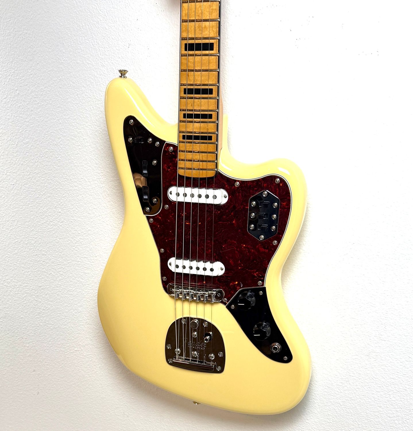New Fender Vintera II Jaguar