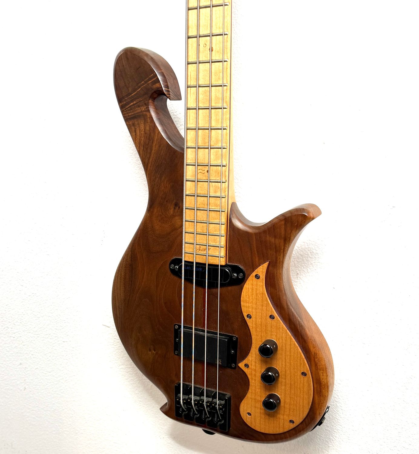 Birdsong Custom Hand Built 32&quot; Scale Bass Guitar