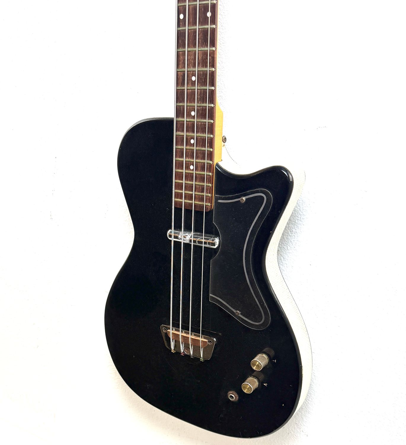1962 Silvertone 1444 Bass