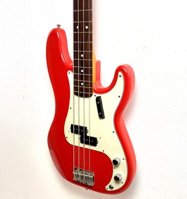 2000 Fender AVRI &#39;62 Precision Bass
