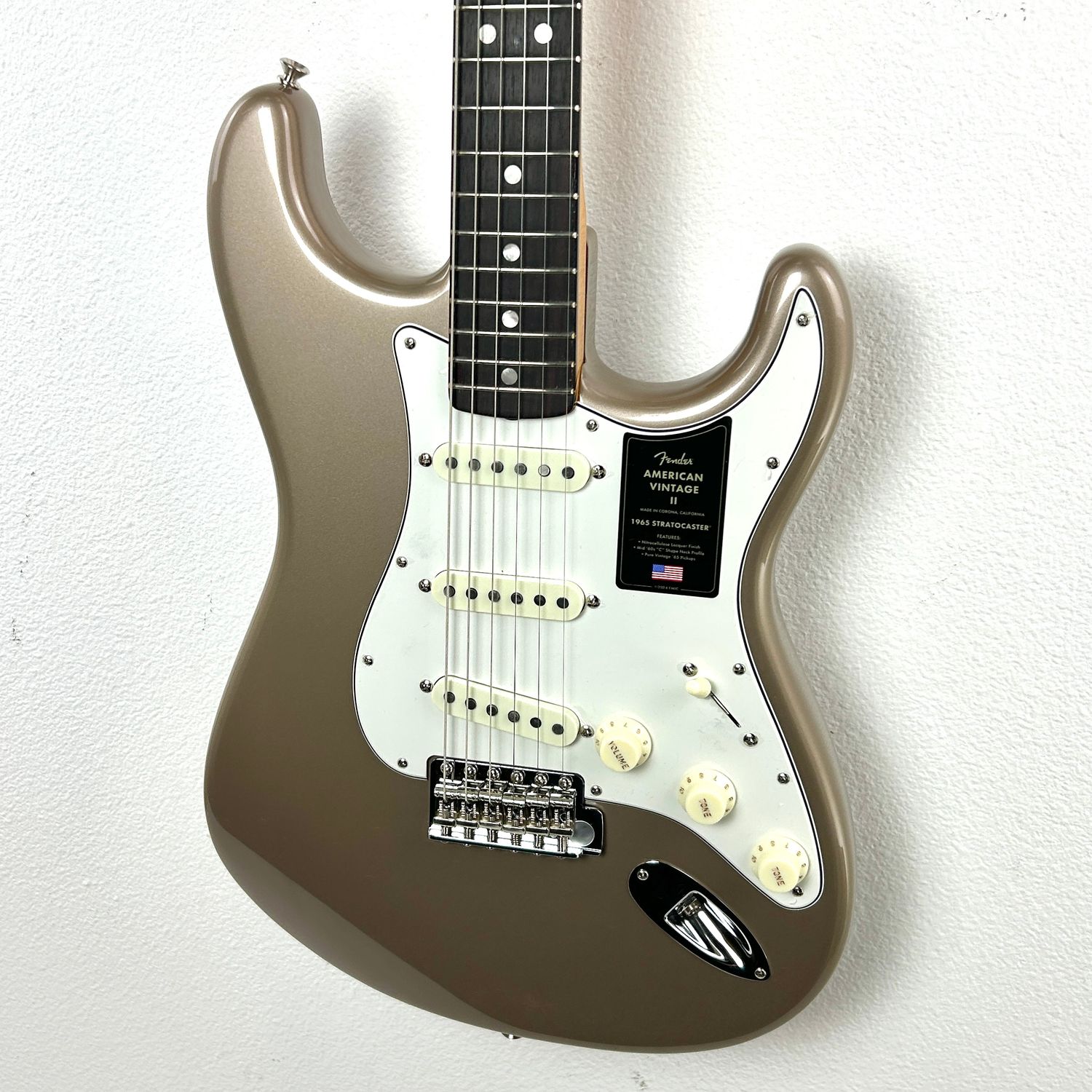 New Fender American Vintage II 1965 Stratocaster