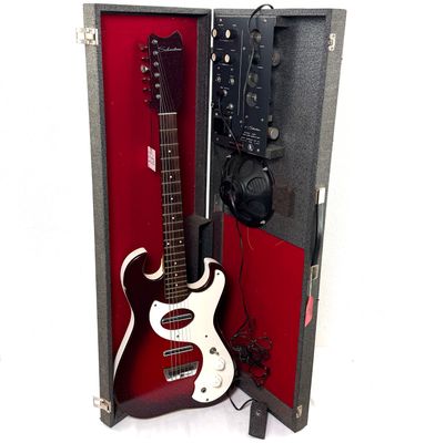 1960&#39;s Silvertone w/ Amp in Case
