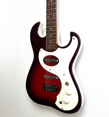1960's Silvertone w/ Amp in Case