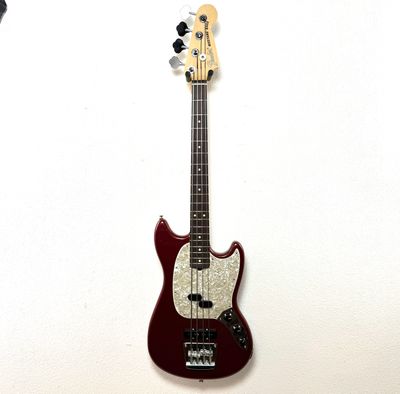 New Fender American Performer Mustang Bass