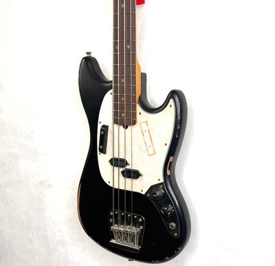 New Fender JMJ Mustang Bass