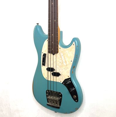 New Fender JMJ Mustang Bass
