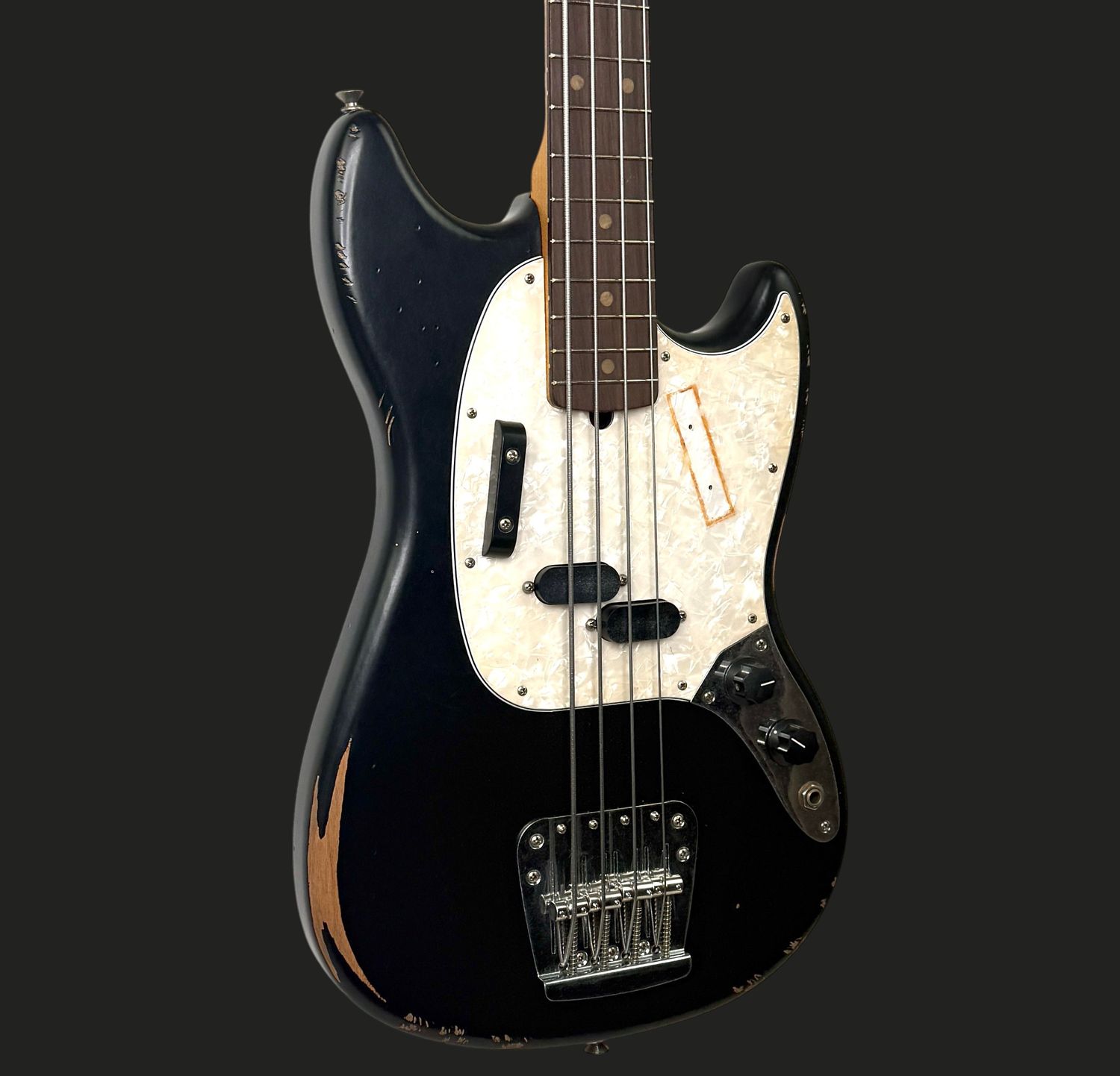 New Fender JMJ Mustang Bass New Fender JMJ Mustang Bass